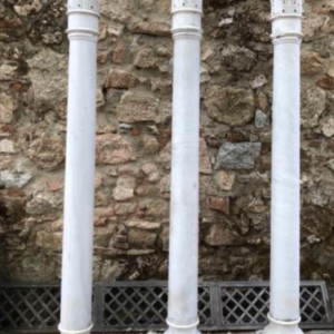 CUATRO COLUMNAS
